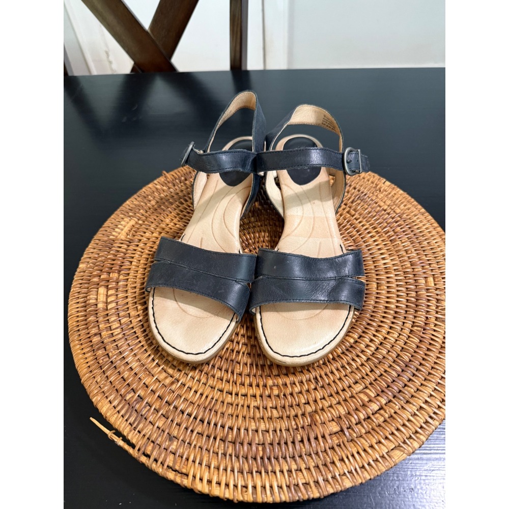 Born Black Leather Block Heel Sandals F23403 CBHL16 Womens 11M